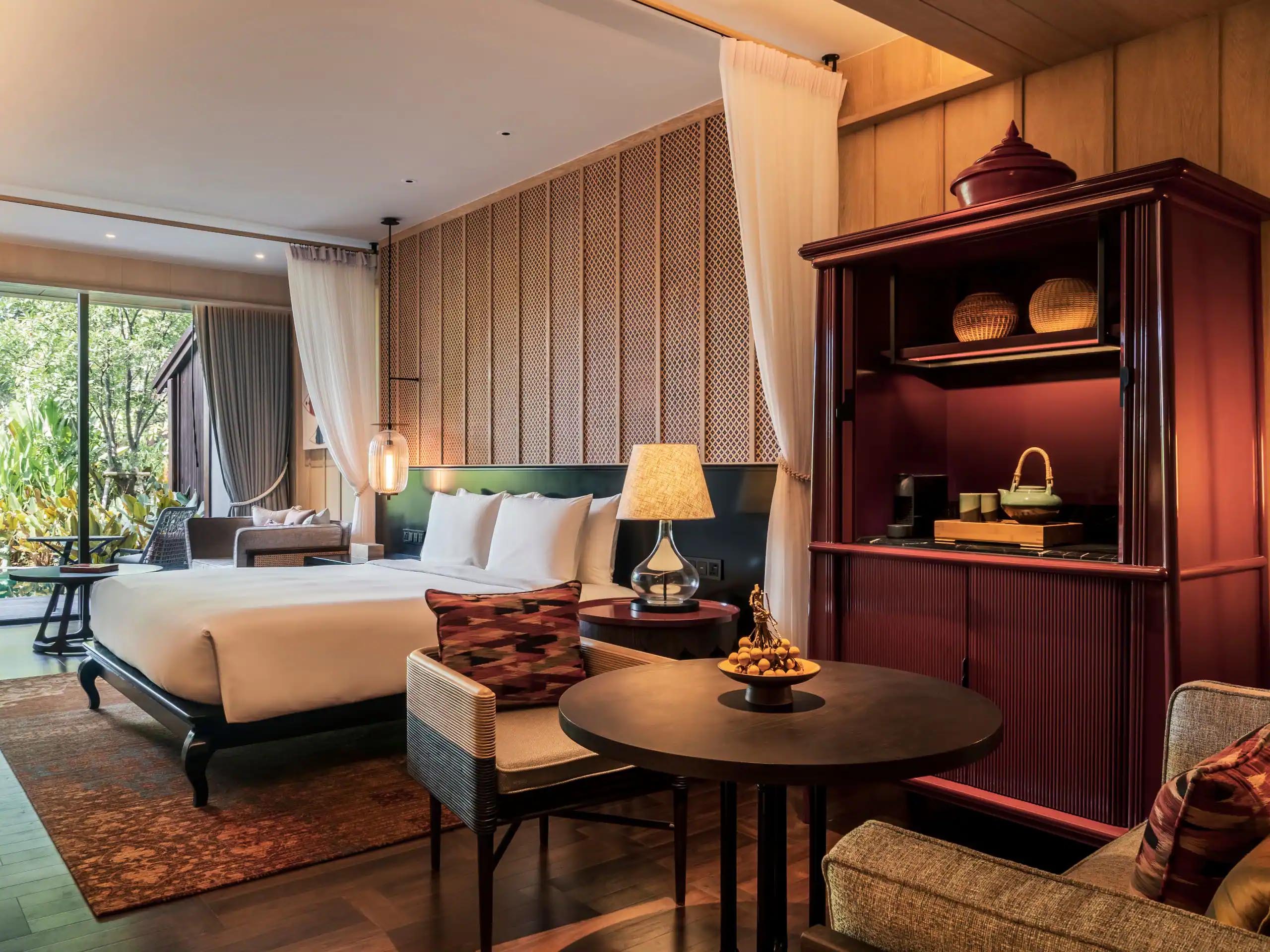 Andaz Pattaya Jomtien Beach, by HyattHotel Logo